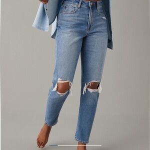 American Eagle Mom Jean. Size 6